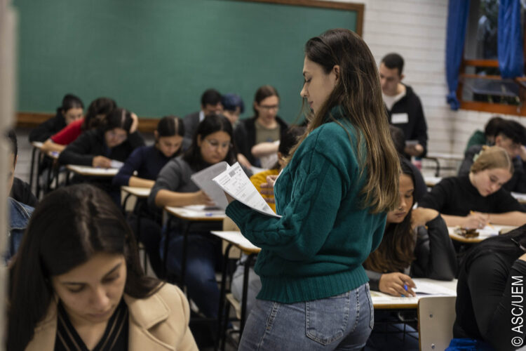 Mais de 90% dos inscritos compareceram no Vestibular de Inverno da UEM - Foto: UEM