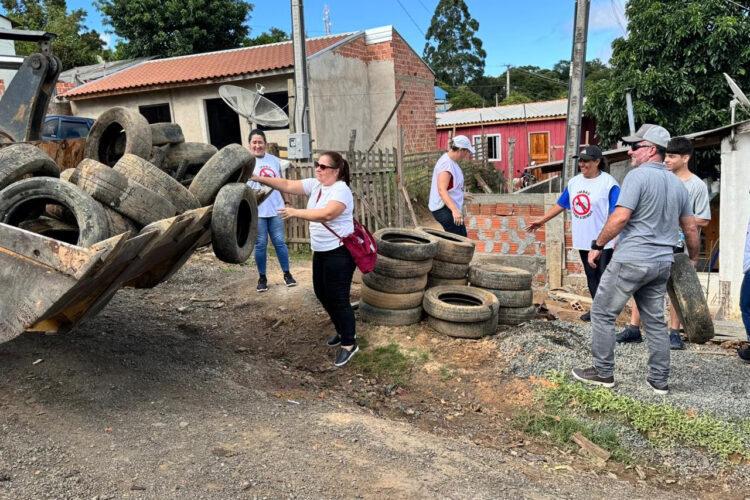 Paraná contabiliza 923.997 notificações, 578.706 casos e 549 mortes em decorrência da dengue - Foto: SESA