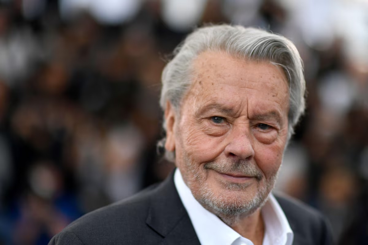 Morre Alain Delon, um dos maiores astros do cinema francês