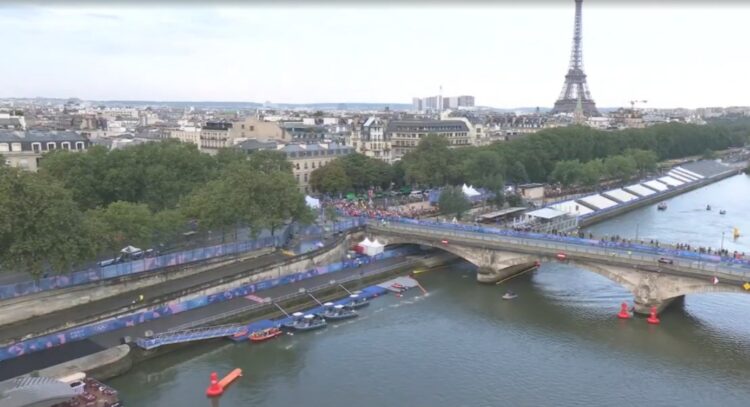 Água do Rio Sena segue preocupando delegações na Olimpíada de Paris - Foto: Reprodução