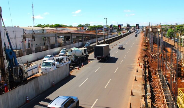 Nova etapa da construção de dois viadutos em Sarandi altera bloqueio de faixas