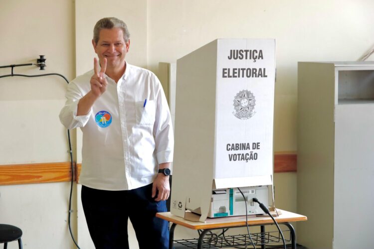 Silvio Barros após votar neste domingo, 6 (Crédito: Assessoria)