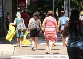 Estatisticamente este ano deve ser gerado em torno de 115 empregos temporários no mercado formal - Foto: Arquivo/ACIM