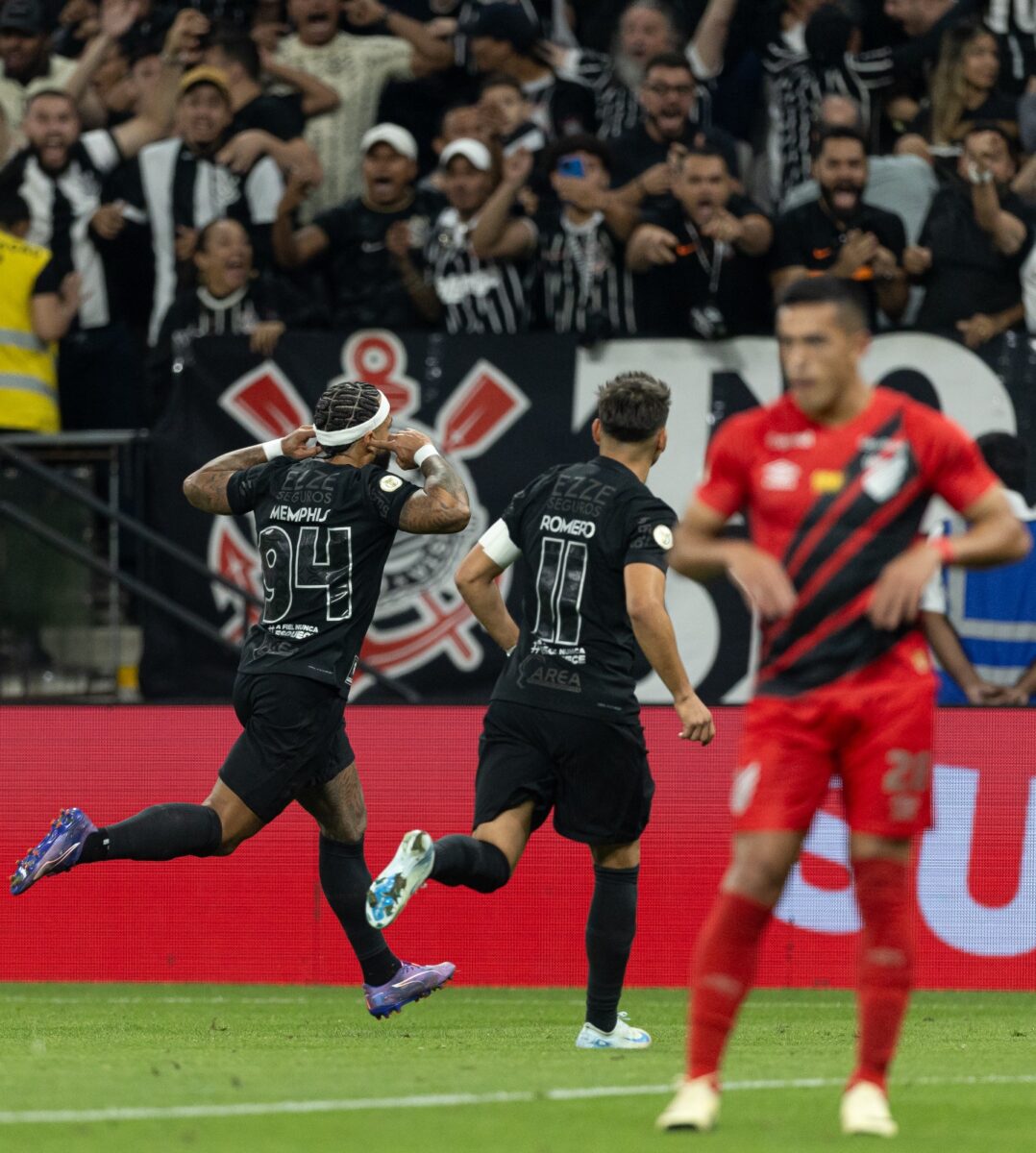 corinthians goleia o athletico