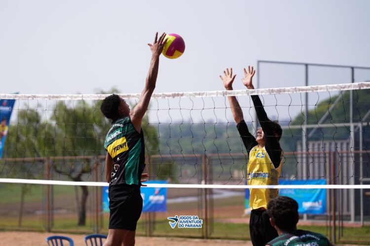 Vôlei de praia masculino de Maringá é campeão no Jojups - Foto: SEES