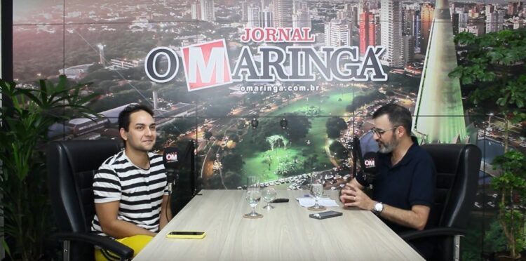 Entrevista com  Leonardo Fabiano (à esq.) nos estúdios do jornal (Crédito: Reprodução)