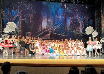 Segundo os presentes, nunca se viu um espetáculo tão lindo de ballet clássico na Cidade Canção - Foto: divulgação