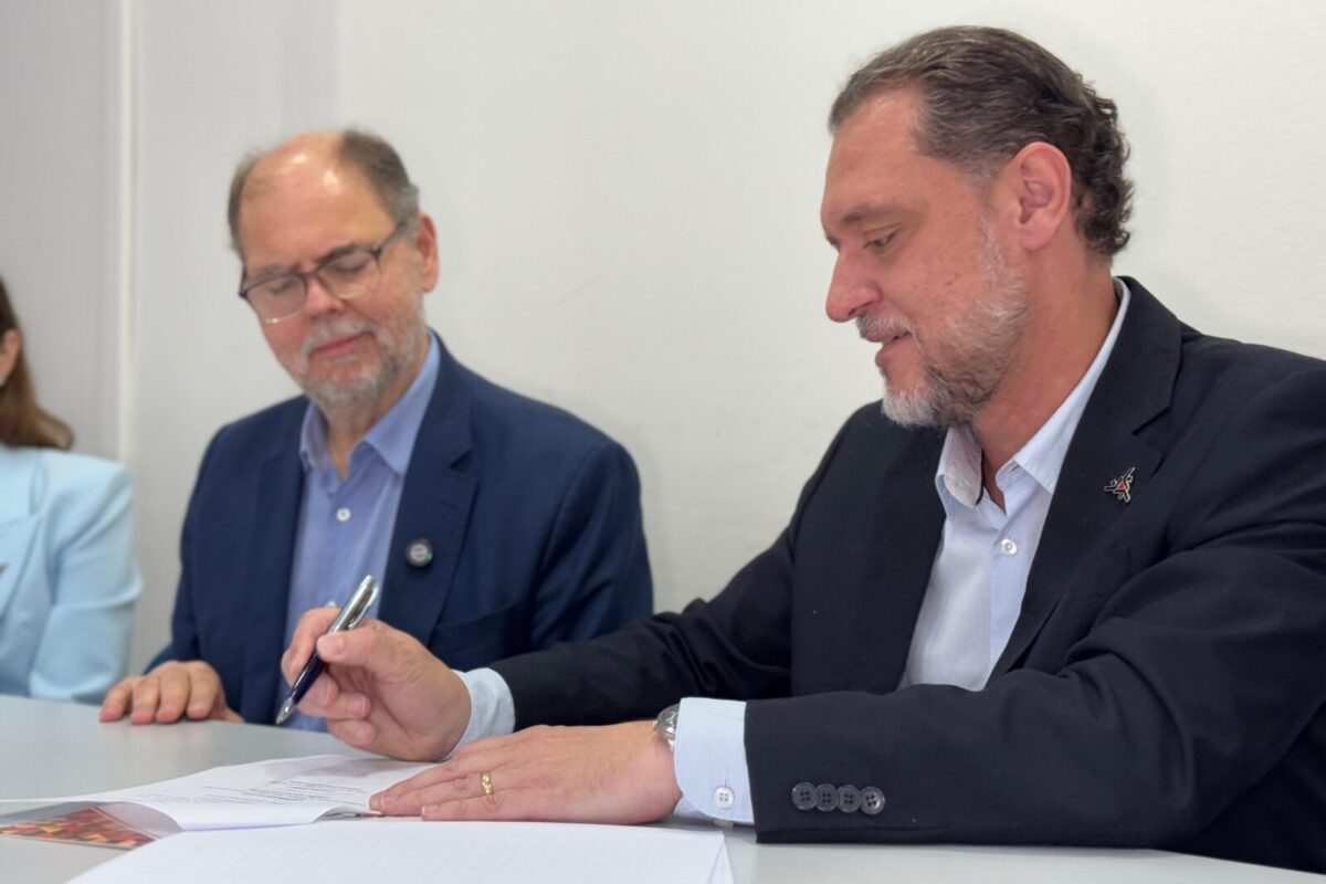 Estado repassa R$ 7,6 milhões em infraestrutura tecnológica para a UEM
