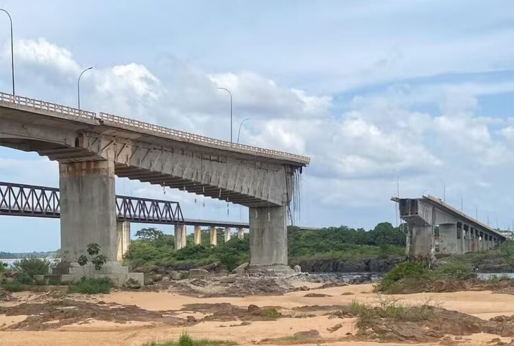 ponte desaba no Tocantins