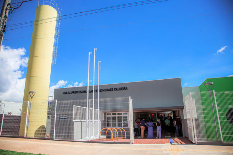 A nova unidade da rede municipal de ensino de Maringá é a terceira do distrito e atenderá 375 alunos a partir de 2025 - Foto: Rafael Macri/Pref. de Maringá