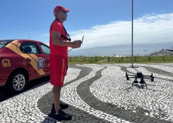 Utilizado por forças de segurança de elite mundial, dois novos drones foram adquiridos e estão sendo utilizados para ajudar na segurança dos banhistas no litoral paranaense - Foto: CBMPR