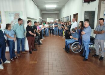 Beto Dentista visita repartições públicas diagnosticar os problemas