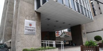 O Governo do Estado entrega os três principais prêmios do sorteio de fevereiro do programa Nota Paraná.  A solenidade de premiação acontece na Secretaria de Estado da Fazenda, em Curitiba nesta quinta-feira (21).   Curitiba, 21/03/2019 -  Foto: Geraldo Bubniak/ANPr