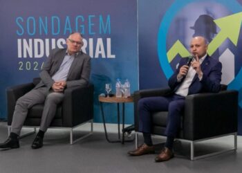 O resultado da sondagem sobre o otimismo dos industriais paranaenses foi apresentado em entrevista coletiva na manhã desta quinta-feira na Fiep Foto: Gelson Bampi