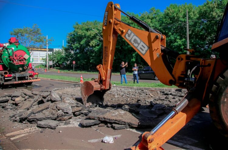 Maringá também iniciou em janeiro as obras que podem solucionar o problema histórico de alagamentos na Avenida Morangueira - Foto: Rafael Macri/Pref. de Maringá