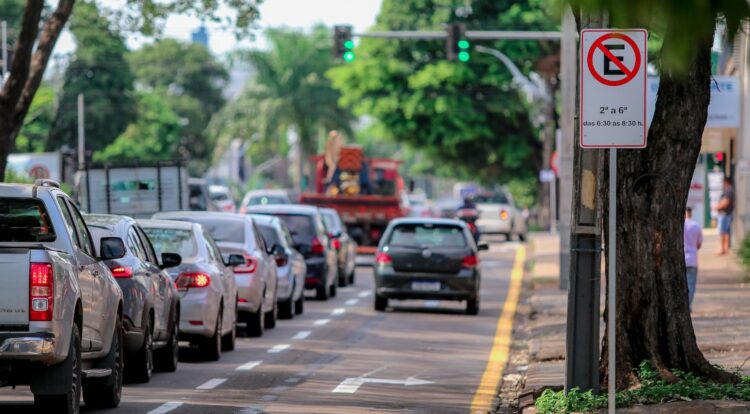 Terceira faixa está disponível das 6h30 às 8h30 de segunda a sexta-feira - Foto: Rafael Macri/Pref. de Maringá