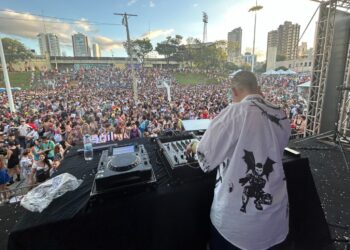 Os cinco dias de folia, entre 28 de fevereiro e 4 de março, reunirá atrações diversificadas - Foto: Arquivo/Pref. de Maringá