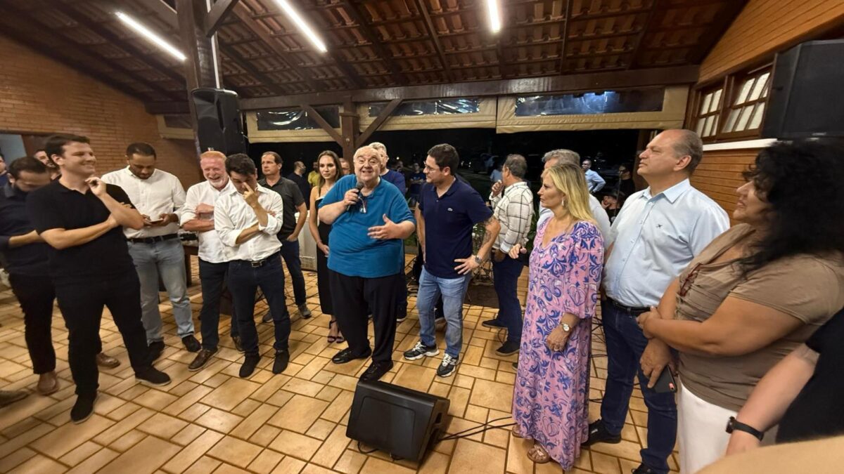 Vermelho e Matheus Vermelho reúnem lideranças em Foz do Iguaçu