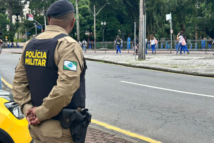 O objetivo é reforçar a segurança dos estudantes neste retorno às escolas - Foto: PMPR