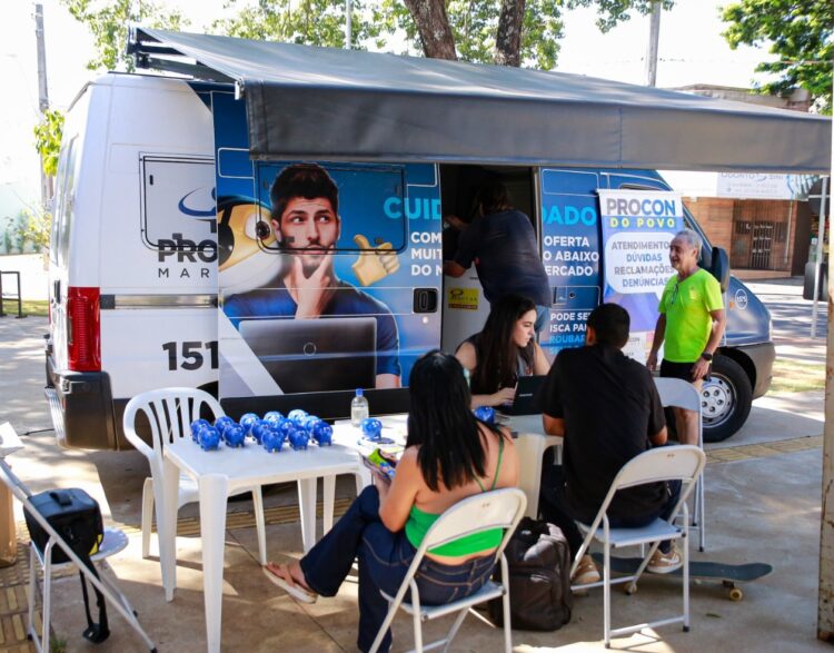 Serão seis dias em que a Prefeitura de Maringá, por meio do Procon, estará buscando conscientizar os consumidores sobre seus direitos - Foto: Arquivo Prefeitura