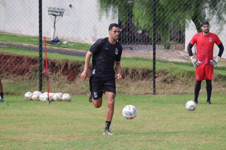 Volante Fábio Magrão (Fotos João Victor Bulhak/Galo Maringá)