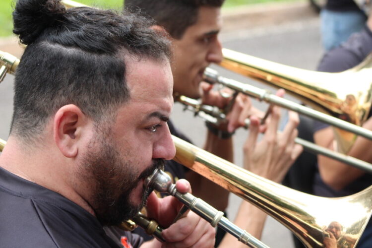 Apresentação ocorreu na manhã deste domingo, 27, no Parque do Ingá (Crédito: Cristiano Martinez)