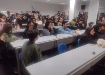 Ocupação da Reitoria da UEM entra no segundo dia