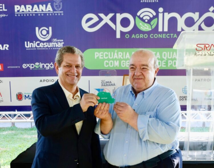 A certificação foi entregue ao prefeito Silvio Barros pelo secretário estadual do Desenvolvimento Sustentável, Rafael Greca - Foto: Ricardo Lopes/Pref. de Maringá