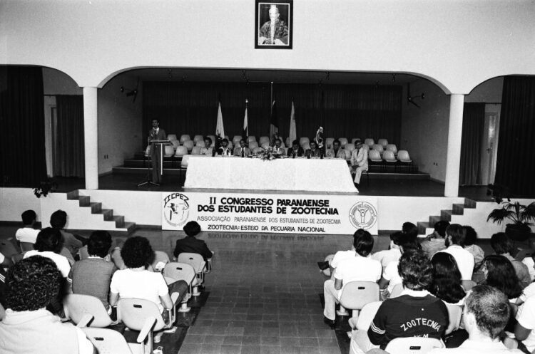Evento comemora os 50 anos do curso de Zootecnia da UEM