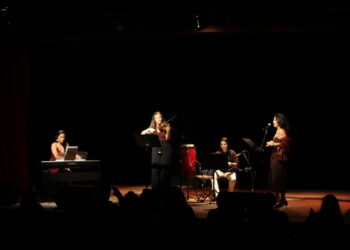 Registro da apresentação no Teatro Barracão (Crédito: Arquivo/Cristiano Martinez)