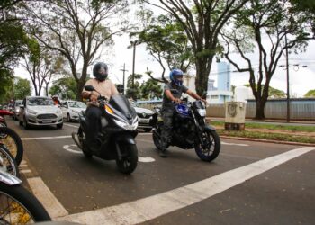 Maringá cria mais 30 bolsões de espera para motos e bicicletas