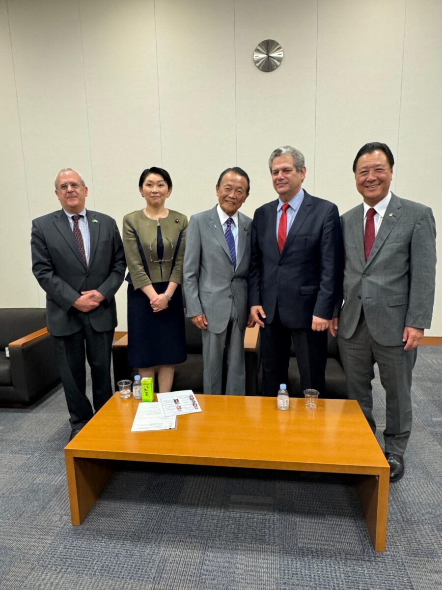 Silvio Barros e comitiva de Maringá visitam Parlamento do Japão