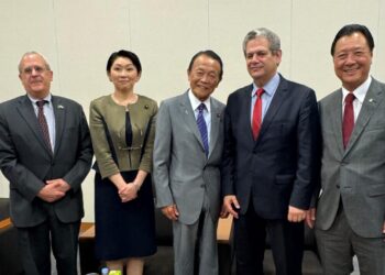 Silvio Barros e comitiva de Maringá visitam Parlamento do Japão