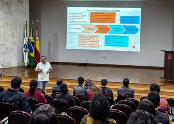 Servidores da prefeitura de Maringá participam de curso sobre aplicação da Lei Geral de Proteção de Dados, a LGPD