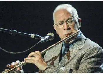 Altamiro Carrilho deixou importantes contribuições ao samba, choro e à música instrumental brasileira (Crédito: Gilson Abreu/Divulgação)