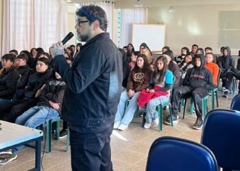 Na campanha Julho Branco, Câmara de Paranacity promove palestra sobre consumo de drogas