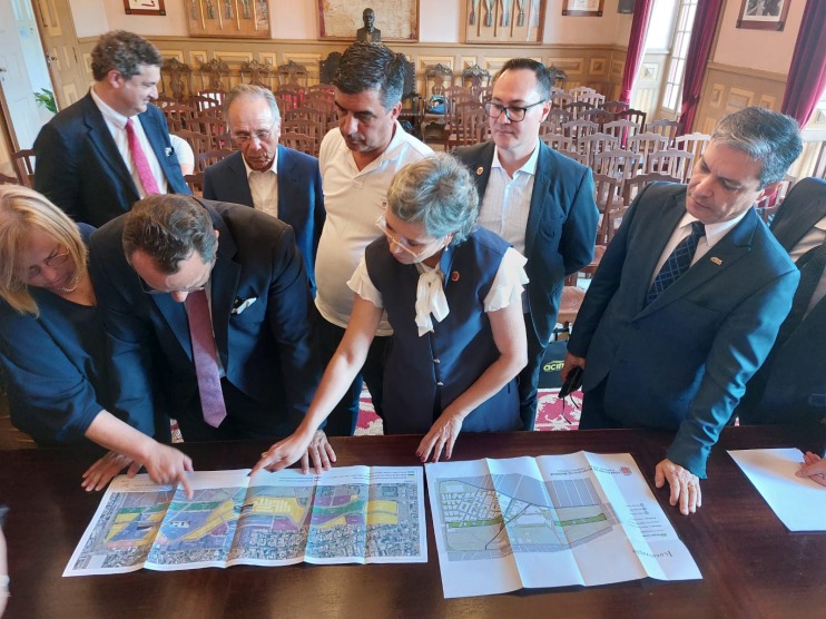 Comitiva visita a cidade irmã de Maringá em Portugal e articula a implantação de um parque português na região do Eurogarden