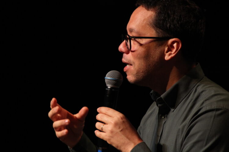 Itamar Vieira Junior é autor de "Torto Arado" (Crédito: Cristiano Martinez)