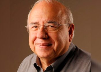 Escritor Luis Fernando Veríssimo segue internado na UTI em estado grave