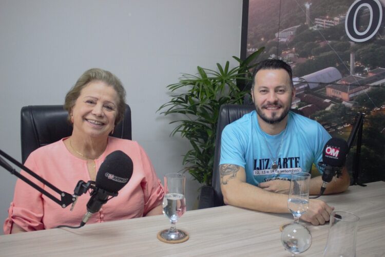Eliana Palma e Marcelo Carvalho conversaram com a reportagem no estúdio do jornal. Crédito: Pamela Maria