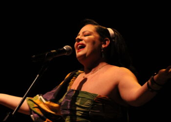 Elba Leal em show do projeto bossa nova (Crédito: Arquivo/Cristiano Martinez)