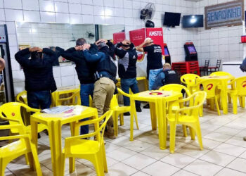 Gaeco prende quatro e apreende máquinas de jogos ilegais em Umuarama