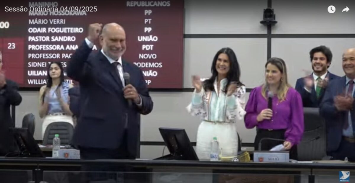José Carlos Pacífico é empossado como novo vereador de Maringá