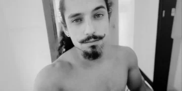 Osvaldo dos Santos Pereira Júnior, que sofria de transtornos mentais e matou estudante da UEM a facadas, morre 40 dias depois de ser baleado pela PM