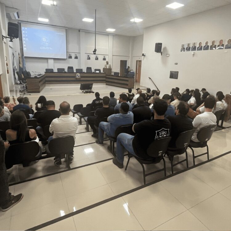 Semana do Trânsito em Sarandi começa com palestra sobre direção defensiva