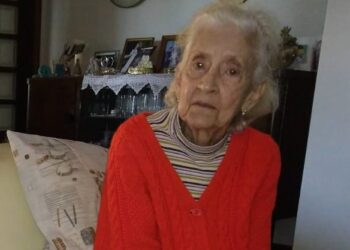 Morre a professora Doris Baccarin