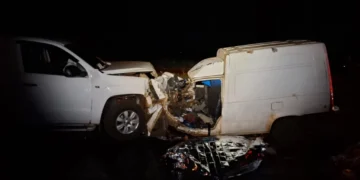 dois morrem em batida frontal entre Fiorino e Amarok na PR-317, em Santa Fé