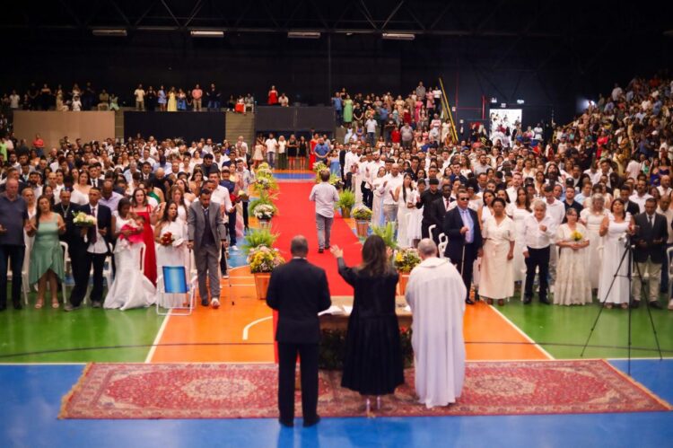 O casamento comunitário é uma oportunidade para a regularização da situação de muitos casais que já vivem juntos