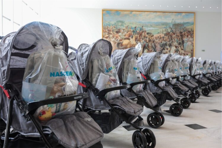 Programa Nascer Bem Paraná vai distribuir 10 mil kits com carrinhos de bebê em mais de 220 municípios