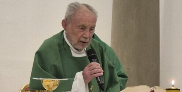 Padre morre ao terminar celebração de missa em homenagem a Nossa Senhora Aparecida